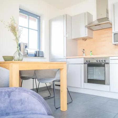 Kranichhus Kranich 3 *